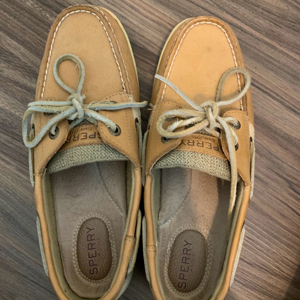 Sperrys Women size 7.5. boat shoe/